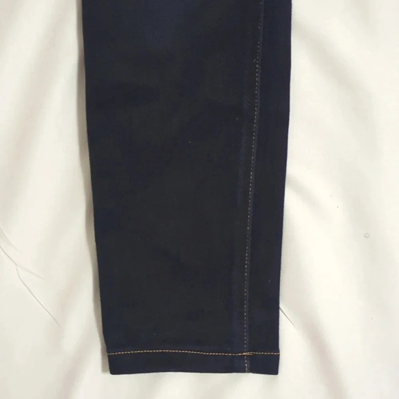 7 For All Mankind High Rise Skinny Jeans, Color Dark Wash Size 26 - Picture 4 of 14